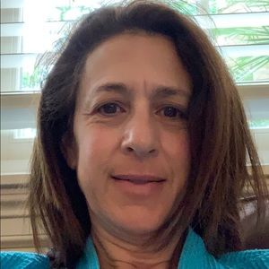 Meet your Posher, Dayna